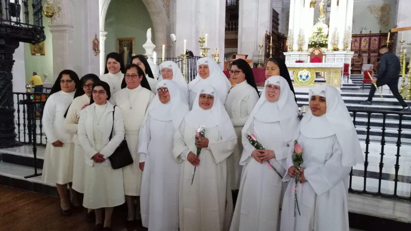 RELIGIOSAS DE LOS ANCIANOS DESAMPARADOS CULMINAN SERVICIO EN LA IGLESIA DE DURANGO